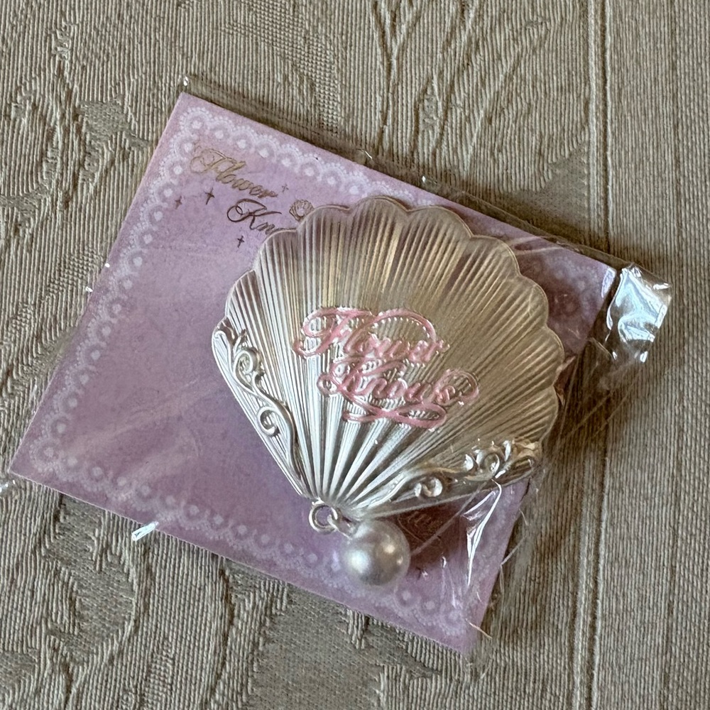 Flower Knows Hair Clips Barrette Bundle Trio NWT - Picture 3 of 15